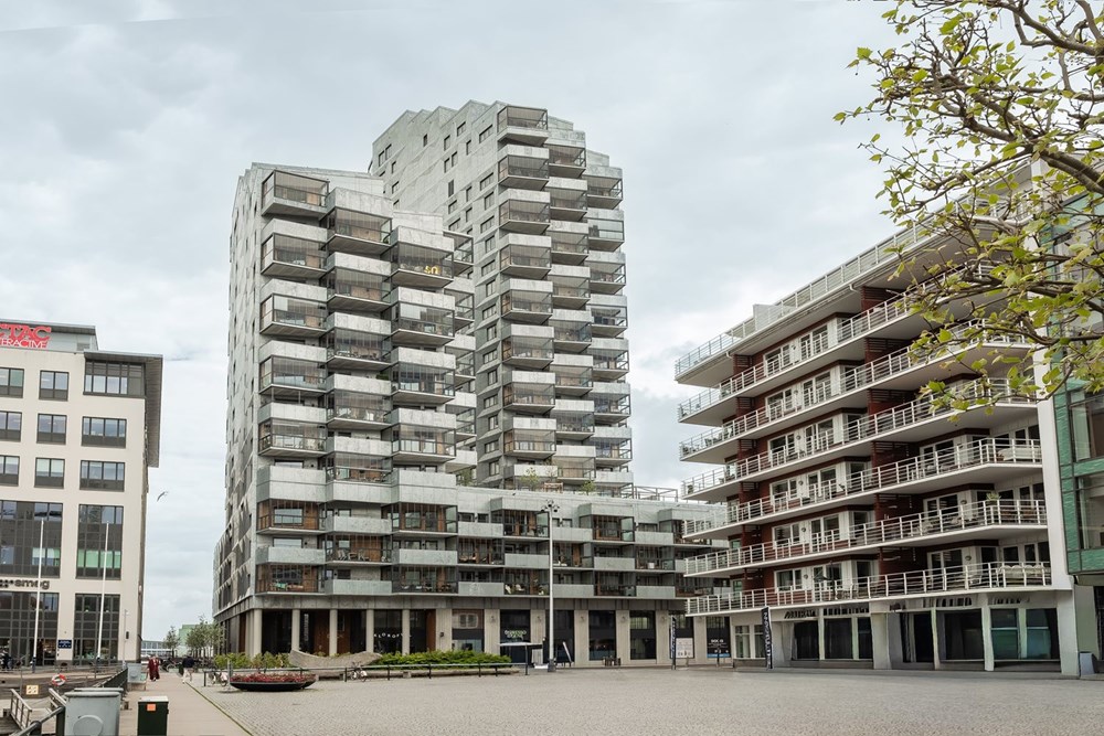 818485-420-1_022